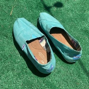 Classic Metallic Mint Toms